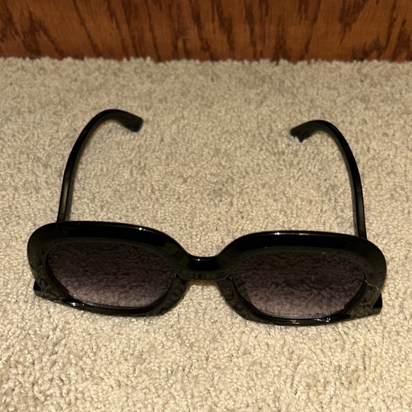 Designer DIOR Round Sunglasses - Picture 3 of 7